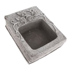Betonový obal kniha otevřena